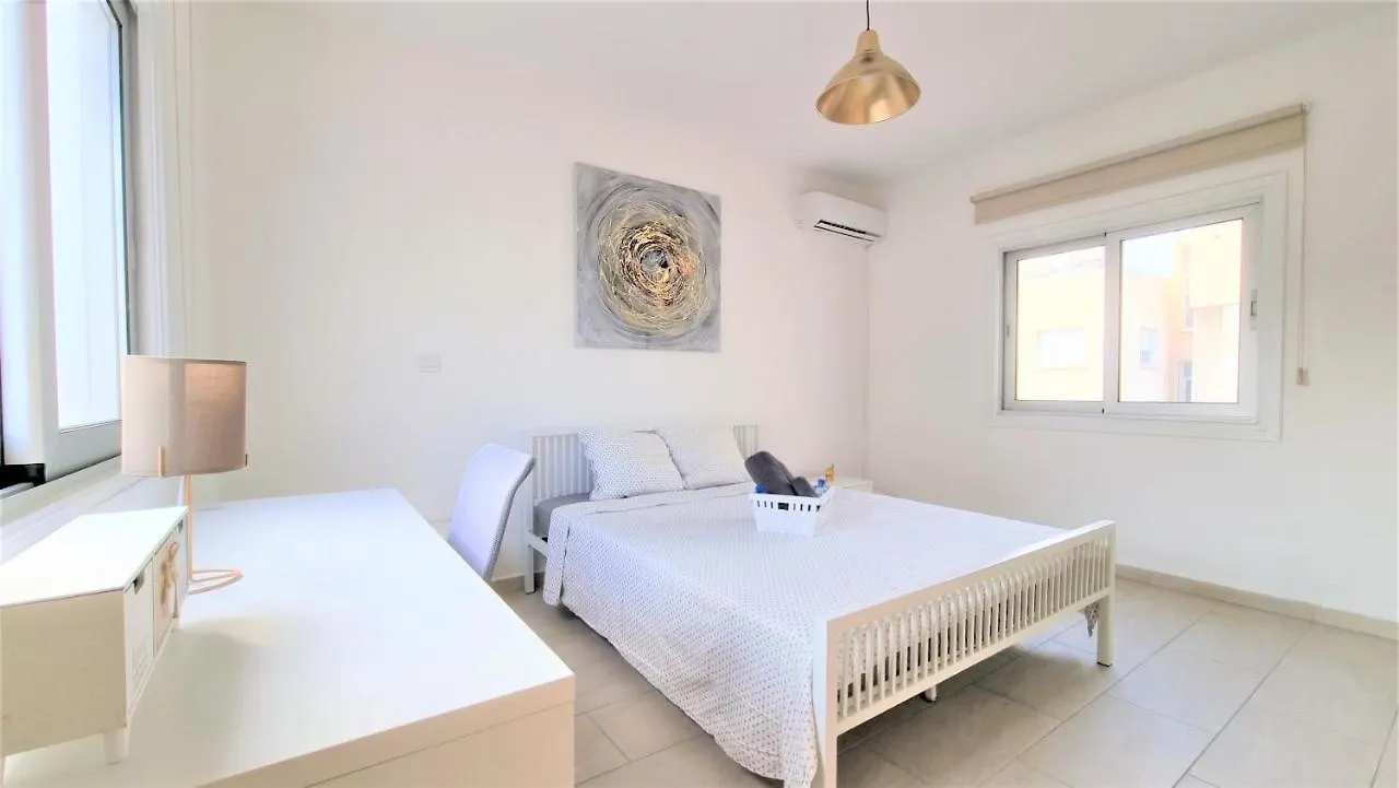 Apartment Spacious Lightflooded 2Br Apt / Near Center & Harbour Larnaca