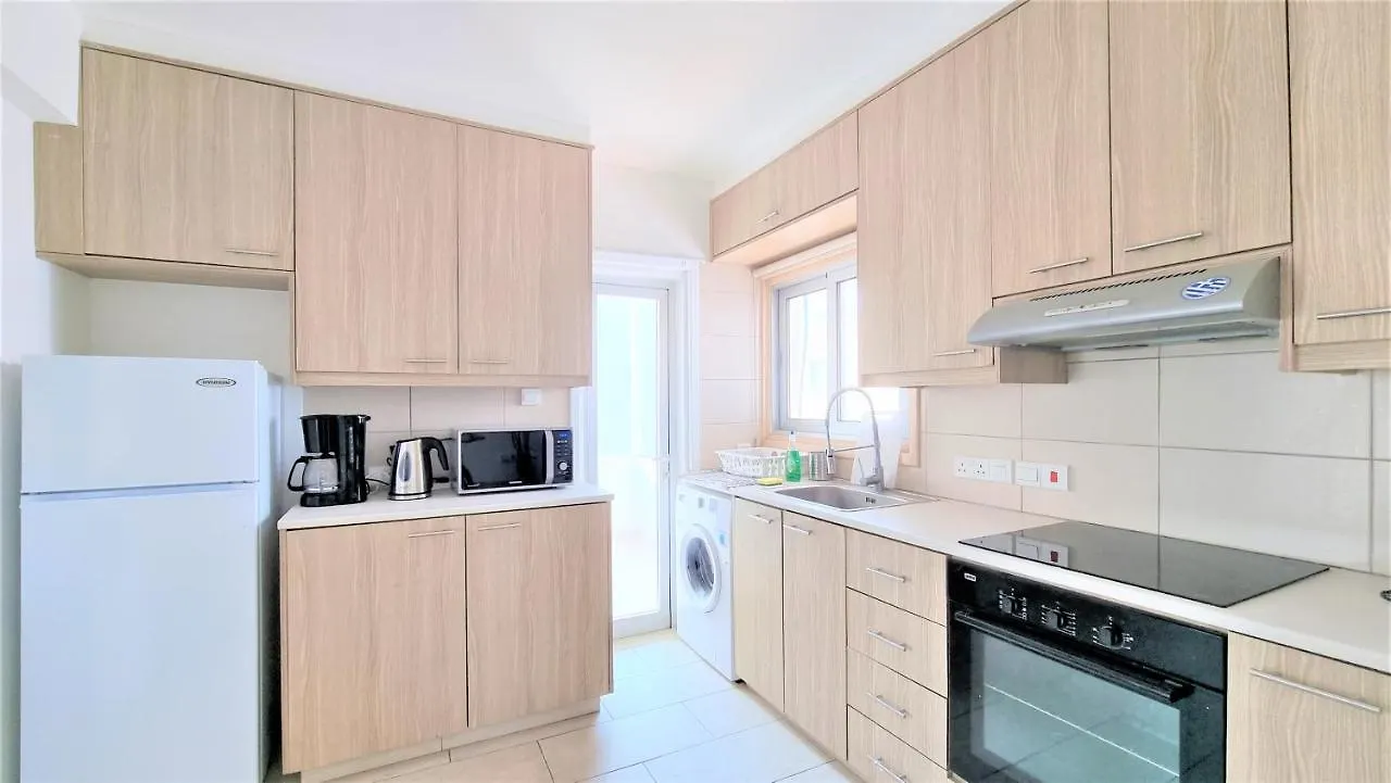 Apartment Spacious Lightflooded 2Br Apt / Near Center & Harbour Larnaca